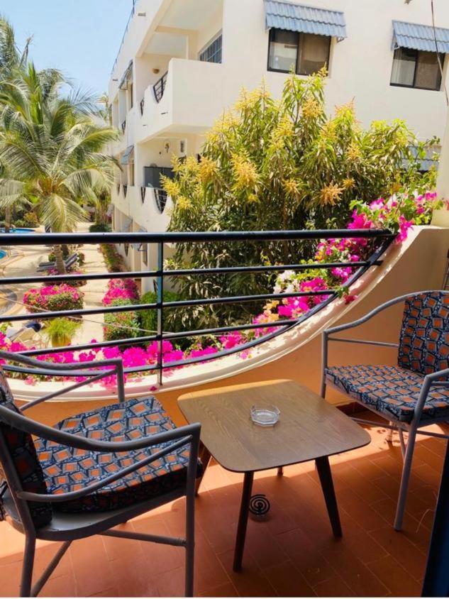 Residence Natangue 1 - Studio Coco Loco Saly Kültér fotó